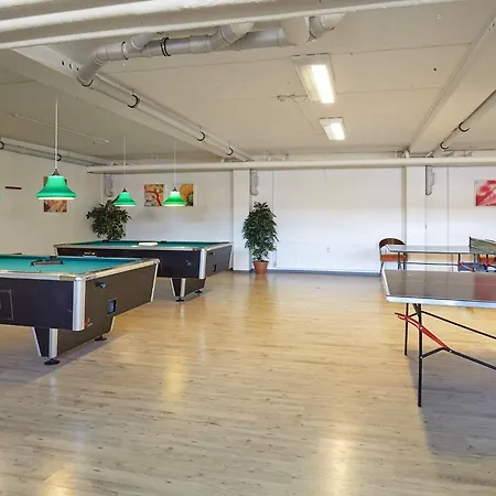 Xcviii Appartement *